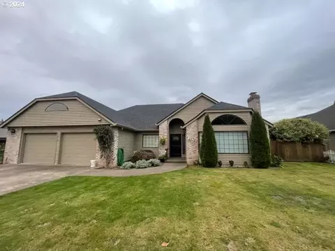1078 N Grant St, Canby, OR 97013