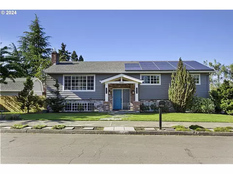 18645 NW Idanha St, Portland, OR 97229