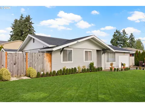 606 NE 16th Ave, Canby, OR 97013