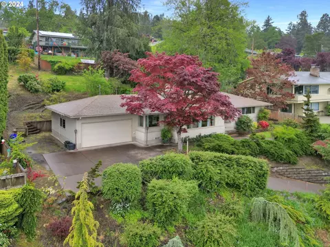 2410 W 21st Ave, Eugene, OR 97405 photo 1