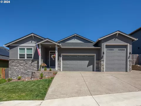 1721 NE Cascadia Ridge Dr, Estacada, OR 97023