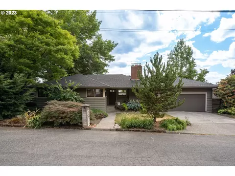 4463 SW Washouga Ave, Portland, OR 97239