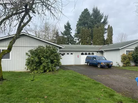 13447 Aspen Lake Ct NE, Aurora, OR 97002