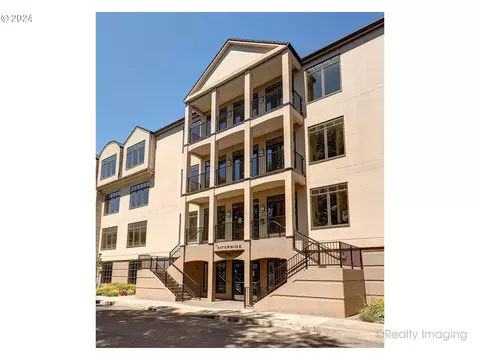 707 N Hayden Island Dr #401, Portland, OR 97217