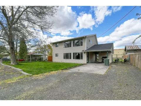 223 E Van Buren St, Athena, OR 97813