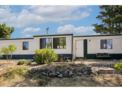 452 Leelo Ct, Florence, OR 97439
