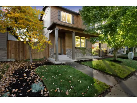 5824 Avalon St, Eugene, OR 97402