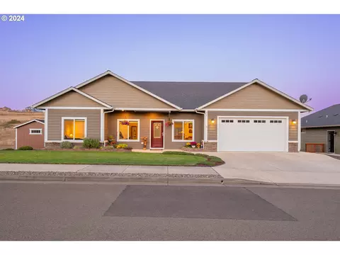321 Wil Way, Winston, OR 97496