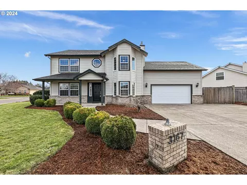 3167 Duck Horn Dr, Eugene, OR 97404