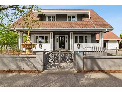 35 SE 32nd Ave, Portland, OR 97214