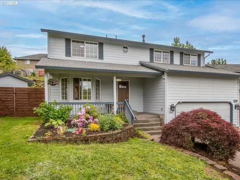 4041 SE Harmony Pl, Camas, WA 98607
