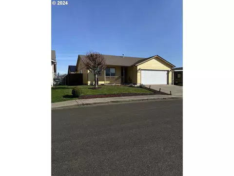 1036 Molokai St SE, Salem, OR 97317