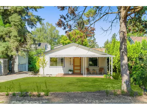 9649 SW 49th Ave, Portland, OR 97219