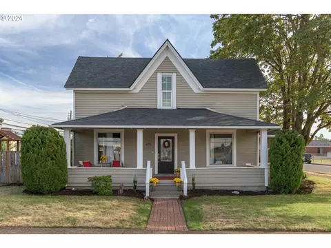 475 W 9th Ave, Junction City, OR 97448