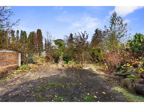 7603 SE Flavel St, Portland, OR 97206