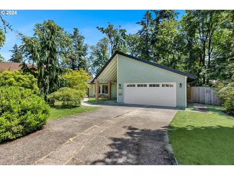 14407 SE 21st St, Vancouver, WA 98683