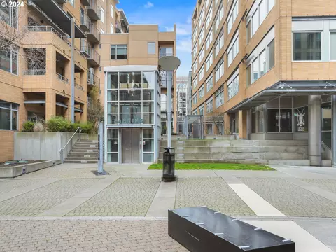 701 Columbia St #116, Vancouver, WA 98660