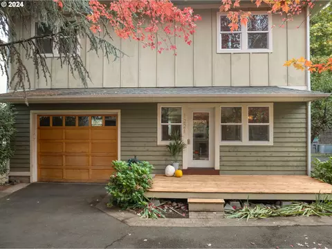 1221 Eugene St, Hood River, OR 97031