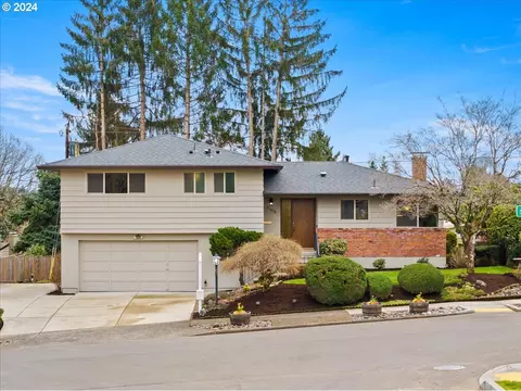11470 SW Timberline Dr, Beaverton, OR 97008