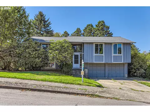 1565 SW Battaglia Ave, Gresham, OR 97080