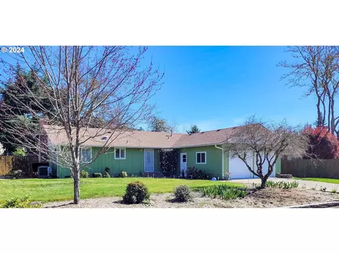 283 Osage Dr, Roseburg, OR 97471