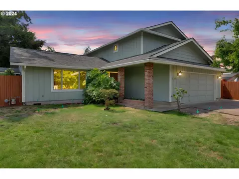 2412 16th St, Springfield, OR 97477