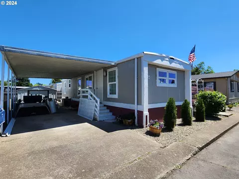 1120 W Fairview Dr #8, Springfield, OR 97477