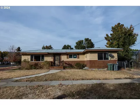1403 Jackson Ave S, La Grande, OR 97850