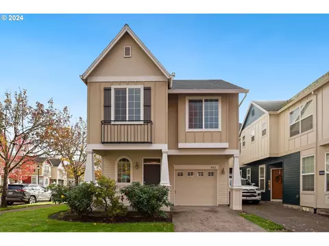 902 SE Marinette Ave, Hillsboro, OR 97123