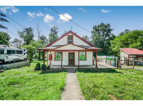 79567 Quincy Mayger Rd, Clatskanie, OR 97016