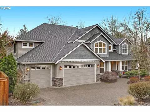 12061 NW Blackhawk Dr, Portland, OR 97229