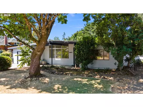 2017 SE 177th Ave, Portland, OR 97233
