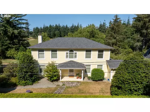 55848 Bates Rd, Bandon, OR 97411