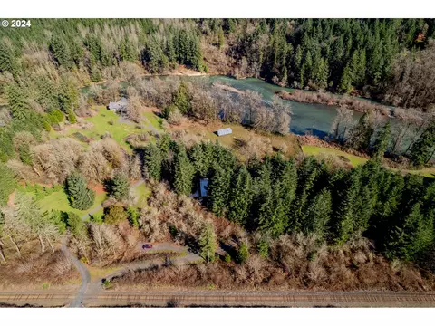 41245 Sun Dr, Sweet Home, OR 97386
