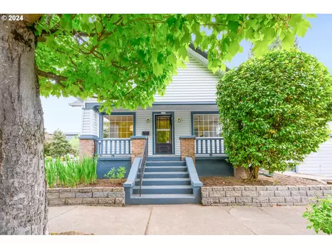 1903 SE Brooklyn St, Portland, OR 97202