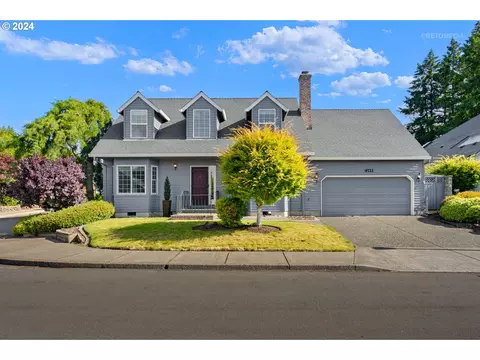 9733 SW Oaks Ln, Tigard, OR 97224