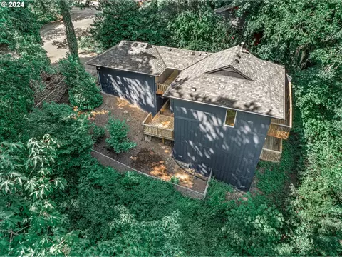 106 Terrace Ave, Oregon City, OR 97045