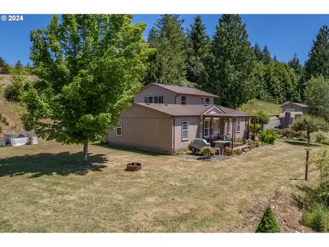 57411 Woodland Rd, Coquille, OR 97423