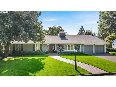 5130 SW Windsor Ct, Portland, OR 97221