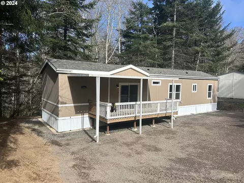 1285 Kristi Loop, Lakeside, OR 97449