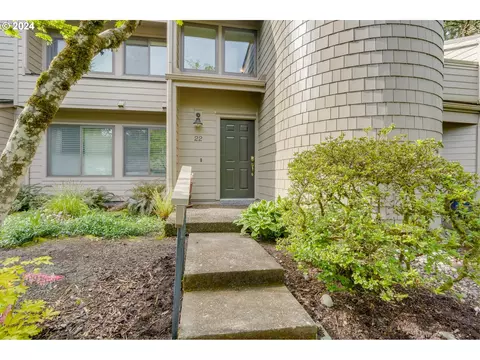 1783 NW 143rd Ave #22, Portland, OR 97229