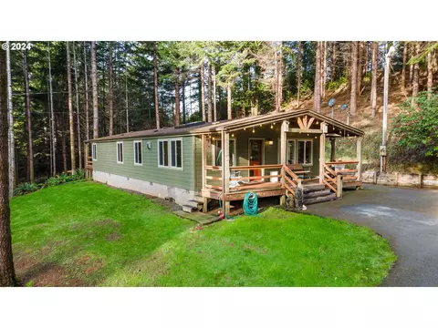 95221 Upper Sun Ln, Coos Bay, OR 97420