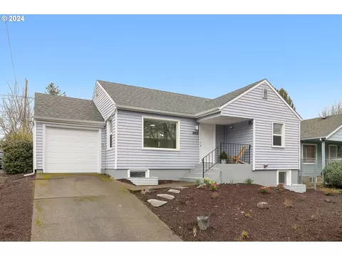 8805 SE Henderson St, Portland, OR 97266