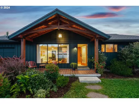 5135 NE Skidmore St, Portland, OR 97218