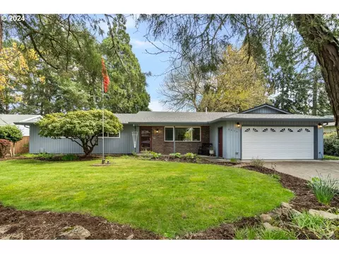 5570 SW 203rd Ave, Beaverton, OR 97078