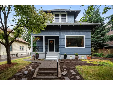 5516 N Burrage Ave, Portland, OR 97217