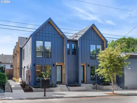 2830 SE Division St #1, Portland, OR 97202