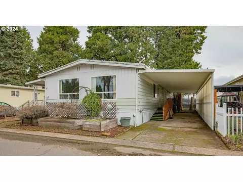 1800 Lakewood Ct #62, Eugene, OR 97402