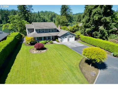 15541 NEilers Rd, Aurora, OR 97002