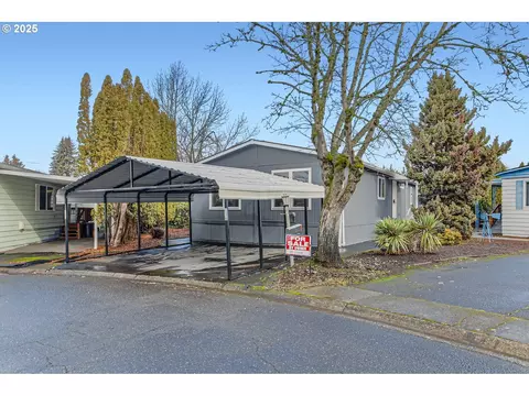 21100 NE Sandy Blvd, Fairview, OR 97024